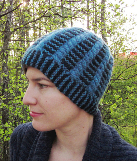 Glenrowan Hat knitting pattern by Cassie Castillo